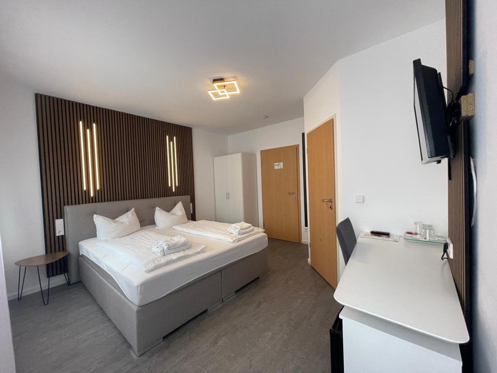 Hotel Loewen Kusterdingen Εξωτερικό φωτογραφία