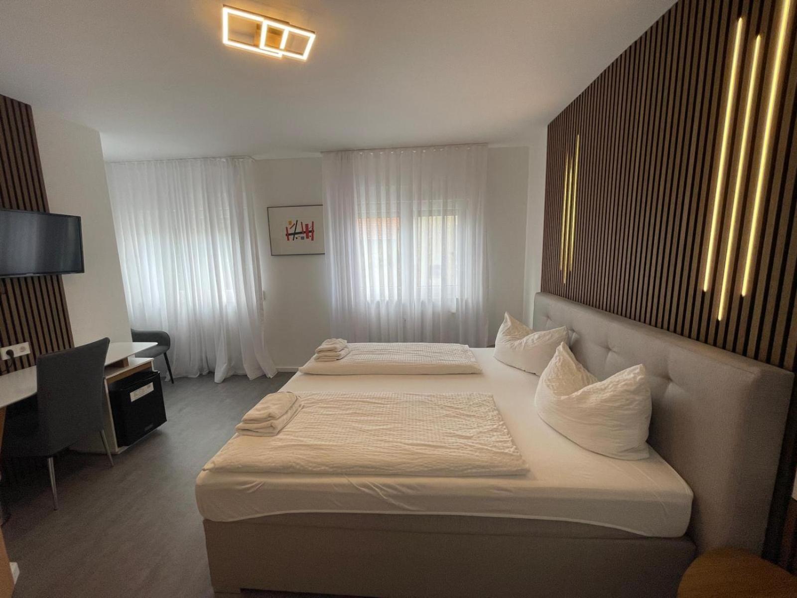 Hotel Loewen Kusterdingen Εξωτερικό φωτογραφία